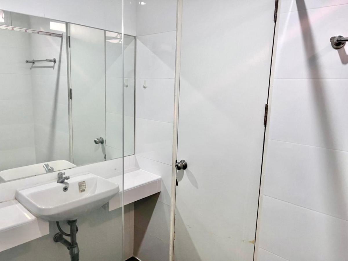 בנגקוק 8 Residence מראה חיצוני תמונה